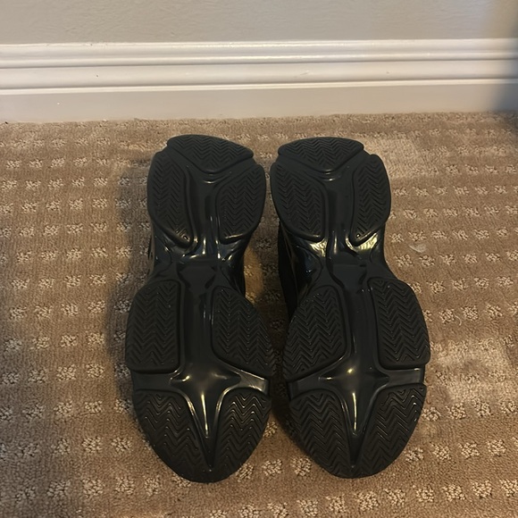 Sparkly Black Sneakers 8.5 Unworn - Picture 3 of 6